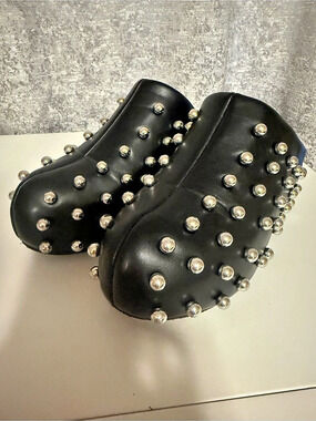 Azalea Wang Studded Clogs Black Mules
